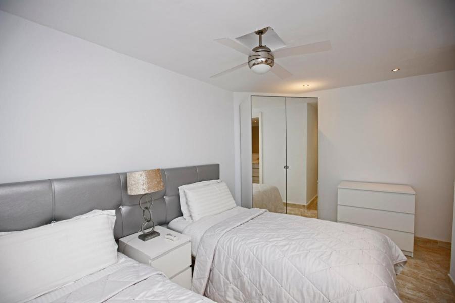 R02 Luxury Apartment In Villa With Pool And Garden Marbella Buitenkant foto